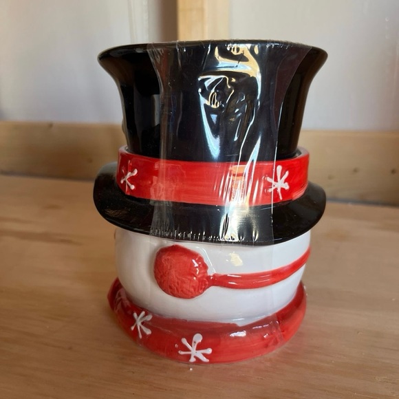 New! Snowman Candy Box - Picture 4 of 6